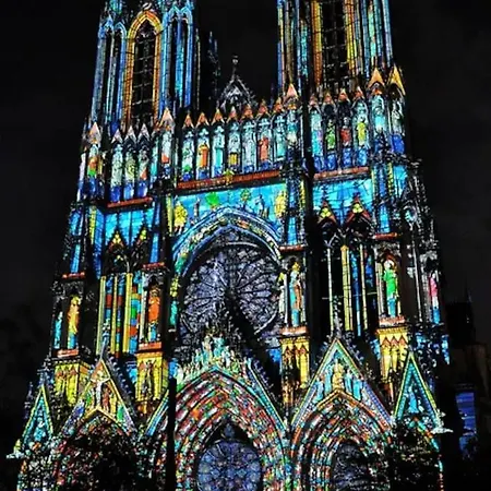 Joli Le Cocon Des Arenes, Roosevelt Arena アパート ランス