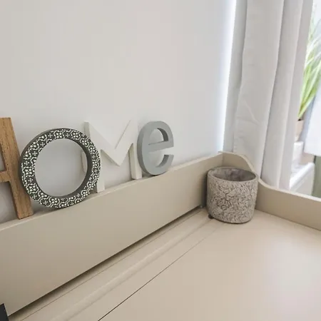 Joli Le Cocon Des Arenes, Roosevelt Arena *