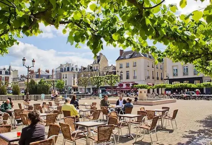 Joli Le Cocon Des Arenes, Roosevelt Arena アパート ランス